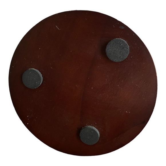 Fly Fisherman figurine with all his gear. 11” tall x 4.5” wide. Excellent cond. - Picture 7 of 7